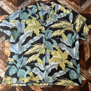 Casual Tropical Leaf Button-Down Shirt - Black with Blue & Yellow Leaves